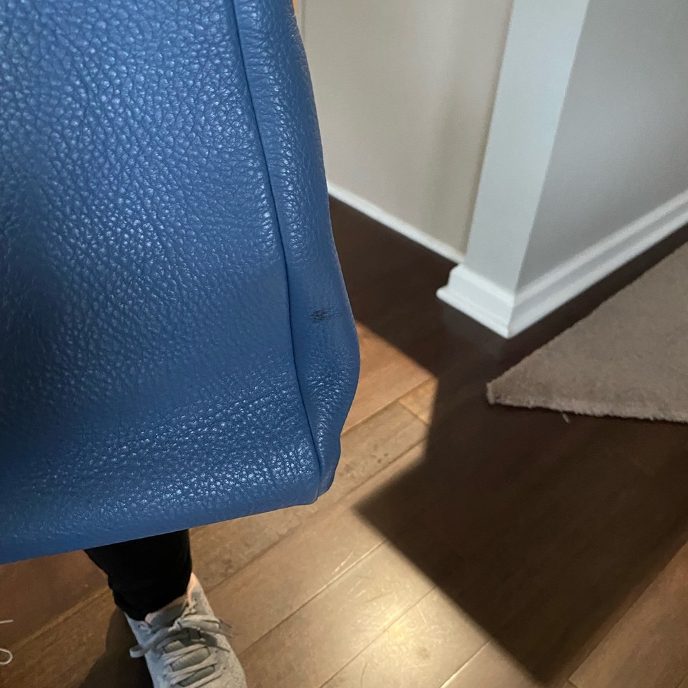 Tory Burch handbag. one  scuff. used about 5 times